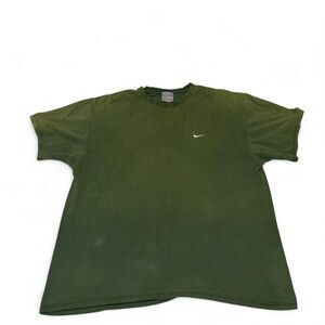 Nike Men's Green T-shirt